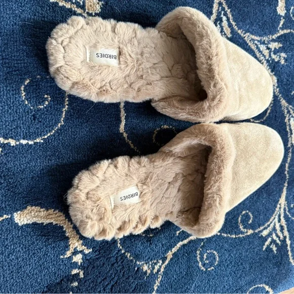 Birdies Tan Faux Fur Slippers - Picture 2 of 3